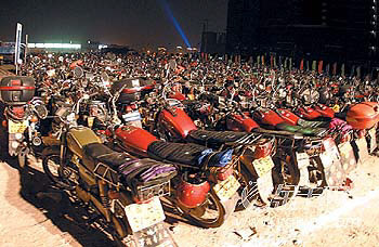 嚴(yán)打盜搶機(jī)動(dòng)車，保障舊機(jī)動(dòng)車市場秩序